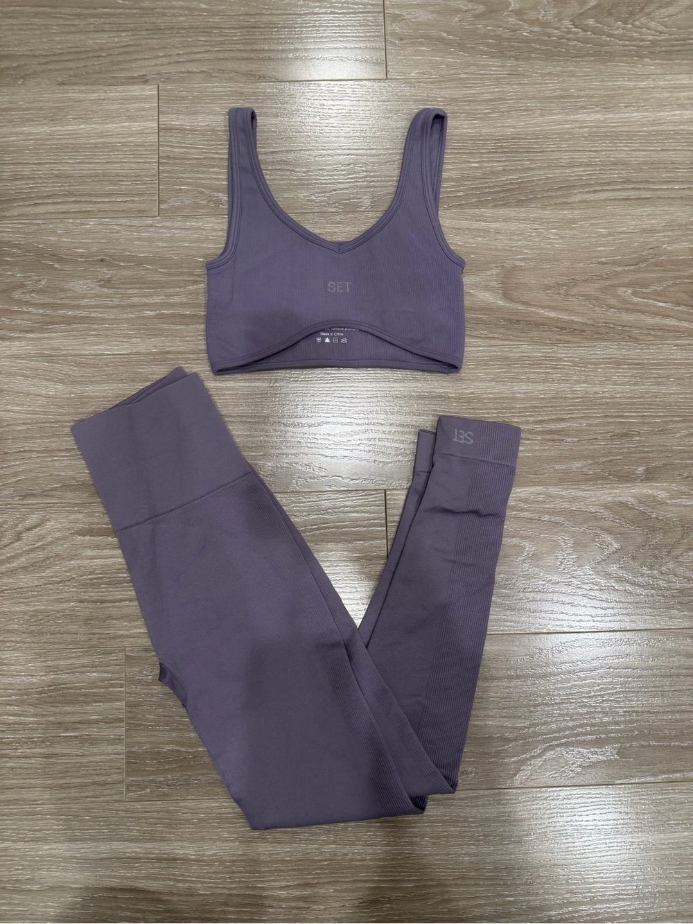 Set Active Top and Leggings Set